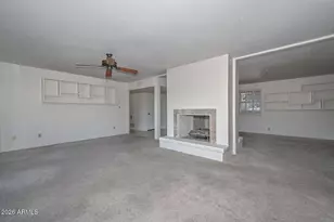 13013 N Surrey Cir, Phoenix, AZ 85029 - Photo 11