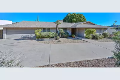 13013 N Surrey Circle, Phoenix, AZ 85029 - Photo 3