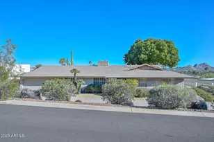 13013 N Surrey Cir, Phoenix, AZ 85029 - Photo 1