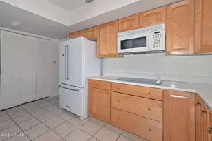 13013 N Surrey Cir, Phoenix, AZ 85029 - Photo 13