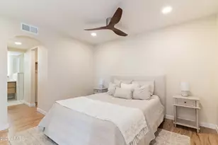 8787 E Mountain View Rd, Scottsdale, AZ 85258 - Photo 15