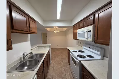 10610 S 48th Street #1025, Phoenix, AZ 85044 - Photo 7