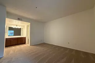 10610 S 48th St, Phoenix, AZ 85044 - Photo 15