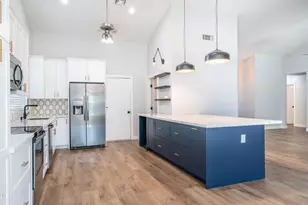 4411 E Ashurst Dr, Phoenix, AZ 85048 - Photo 1