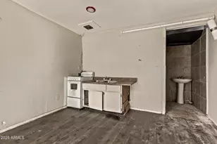 1312 W Sunland Ave, Phoenix, AZ 85041 - Photo 19