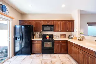 13248 N 88th Ave, Peoria, AZ 85381 - Photo 5