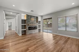 2403 W Kit Carson Ct, Phoenix, AZ 85086 - Photo 5