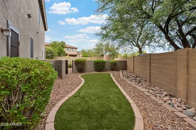 2403 W Kit Carson Court, Phoenix, AZ 85086 - Photo 31