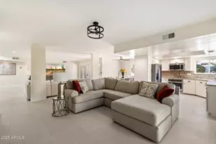 8338 E San Rafael Dr, Scottsdale, AZ 85258 - Photo 9