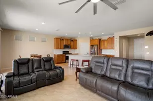 27391 W Wahalla Ln, Buckeye, AZ 85396 - Photo 9