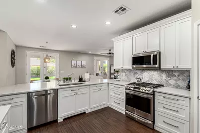 11411 E Sebring Circle, Mesa, AZ 85212 - Photo 17