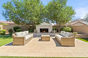 18231 N 66th Pl, Phoenix, AZ 85054 - Photo 47