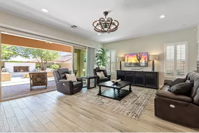 18231 N 66th Place, Phoenix, AZ 85054 - Photo 9