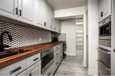 3977 E Paradise View Drive, Paradise Valley, AZ 85253 - Photo 15