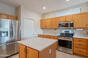 17552 N Somerset Dr N, Surprise, AZ 85374 - Photo 19