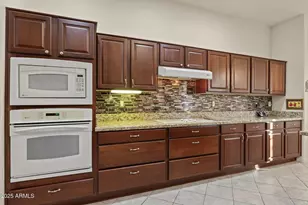 16927 W Desert Blossom Way, Surprise, AZ 85387 - Photo 15