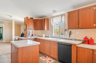 10255 E Kristen Ln, San Tan Valley, AZ 85143 - Photo 11