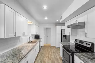 10939 W Sun City Blvd, Sun City, AZ 85351 - Photo 9