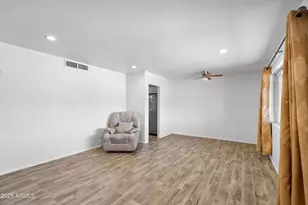 10939 W Sun City Blvd, Sun City, AZ 85351 - Photo 15