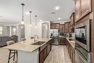 1080 N 153rd Drive, Goodyear, AZ 85338 - Photo 5