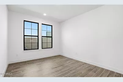 1070 E Yellowstone Place, Chandler, AZ 85249 - Photo 7