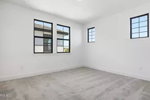 1070 E Yellowstone Pl, Chandler, AZ 85249 - Photo 27