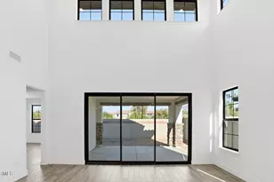 1070 E Yellowstone Pl, Chandler, AZ 85249 - Photo 9