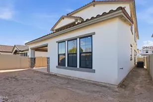 1070 E Yellowstone Pl, Chandler, AZ 85249 - Photo 39