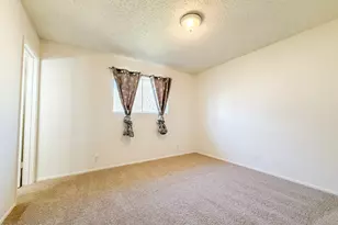 834 W 10th St, Tempe, AZ 85281 - Photo 17
