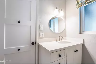 4645 E Cambridge Avenue, Phoenix, AZ 85008 - Photo 11