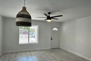 2250 E Willetta St, Phoenix, AZ 85006 - Photo 7