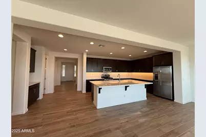 10155 W Columbus Avenue, Avondale, AZ 85392 - Photo 5