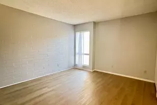 1701 W Tuckey Ln, Phoenix, AZ 85015 - Photo 11