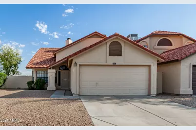 4453 E Wildwood Drive, Phoenix, AZ 85048 - Photo 1