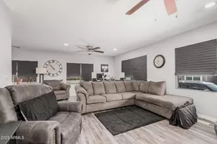 201 S Greenfield Rd, Mesa, AZ 85206 - Photo 7