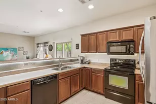 8759 W Surrey Ave, Peoria, AZ 85381 - Photo 3