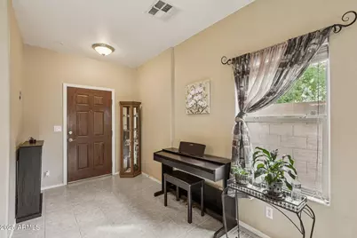 8759 W Surrey Avenue, Peoria, AZ 85381 - Photo 5