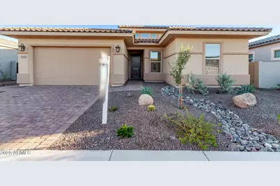 18119 W Silverwood Drive, Goodyear, AZ 85338 - Photo 3