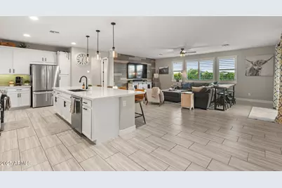 14022 W Mariposa Grande --, Surprise, AZ 85387 - Photo 9