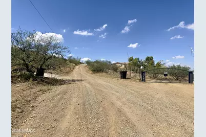 13401 E Walts Way, Vail, AZ 85641 - Photo 15