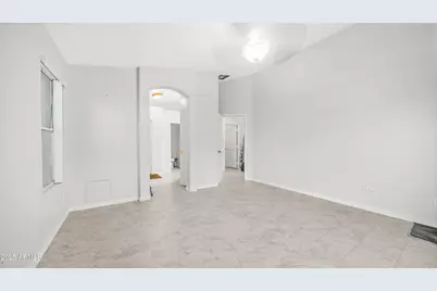 4448 E Redwood Lane, Phoenix, AZ 85048 - Photo 17