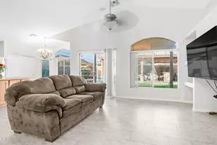 4448 E Redwood Ln, Phoenix, AZ 85048 - Photo 9