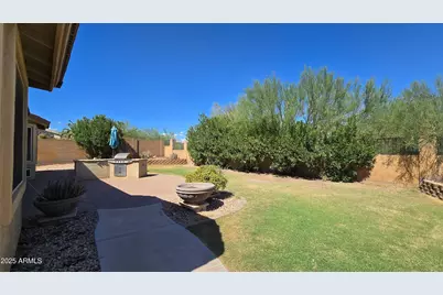 573 S 219th Lane, Buckeye, AZ 85326 - Photo 37