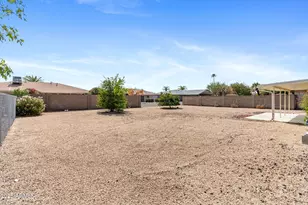 10301 W Charter Oak Dr, Sun City, AZ 85351 - Photo 31