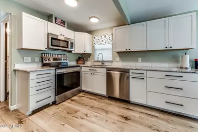 17200 W Bell Road #759, Surprise, AZ 85374 - Photo 5