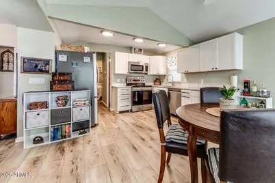 17200 W Bell Road #759, Surprise, AZ 85374 - Photo 7