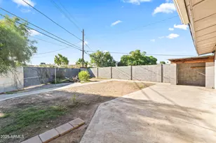 5317 N 61st Dr, Glendale, AZ 85301 - Photo 27