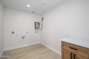 1116 E Almeria Rd, Phoenix, AZ 85006 - Photo 9