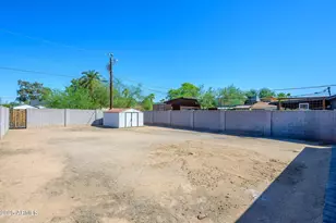 1116 E Almeria Rd, Phoenix, AZ 85006 - Photo 23