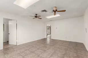 9646 N 47th Ave, Glendale, AZ 85302 - Photo 17